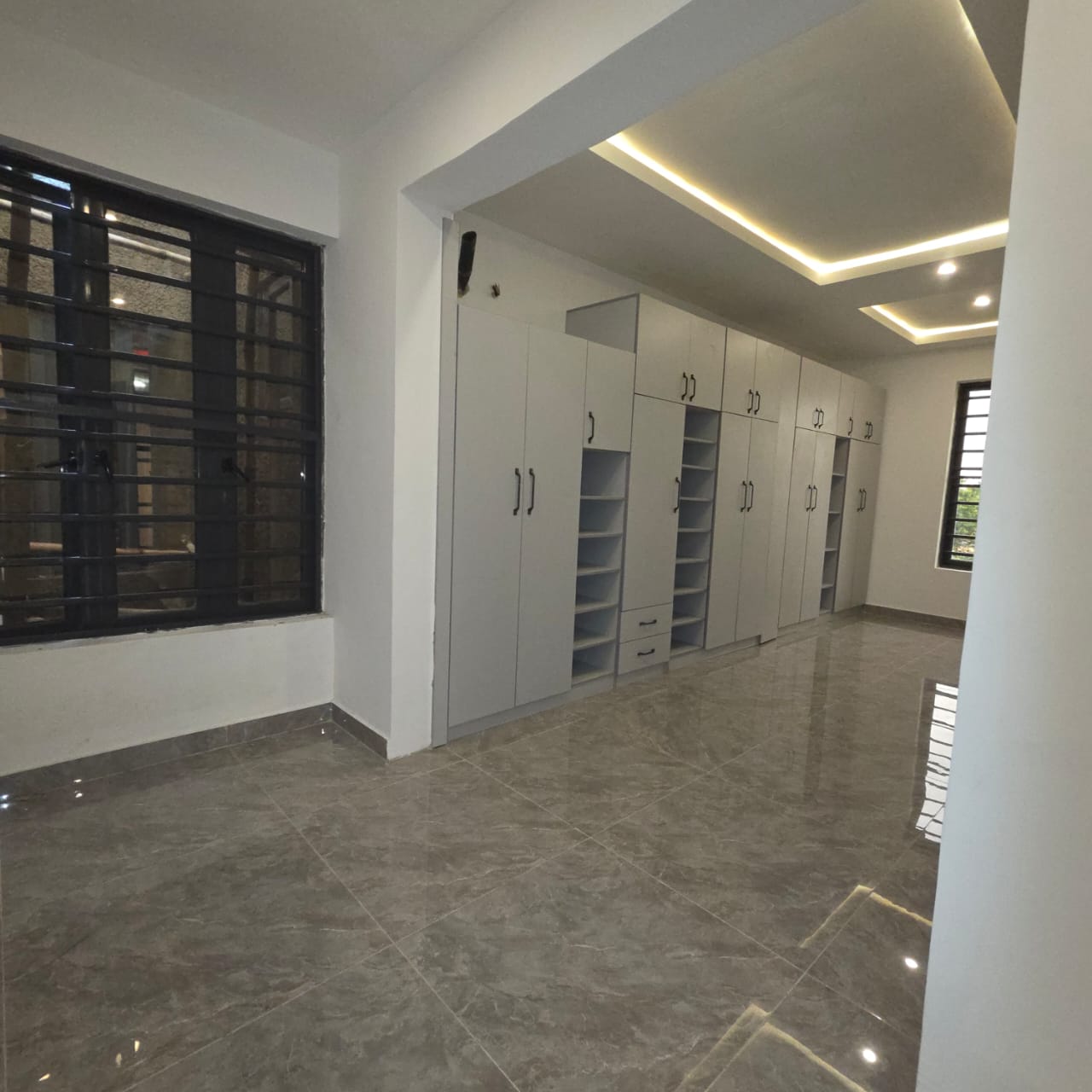 4 Bed Maisonette — 2nd & 3rd Floor + BQ