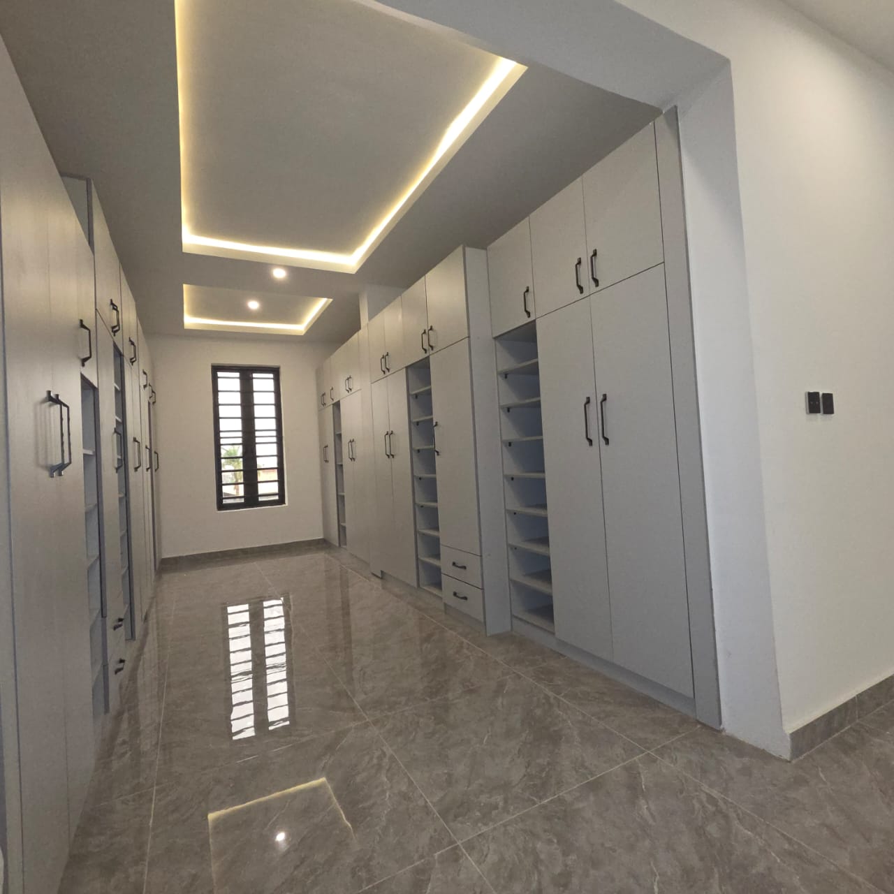 3 Bed Apartment — Front Unit, 1st Floor + BQ