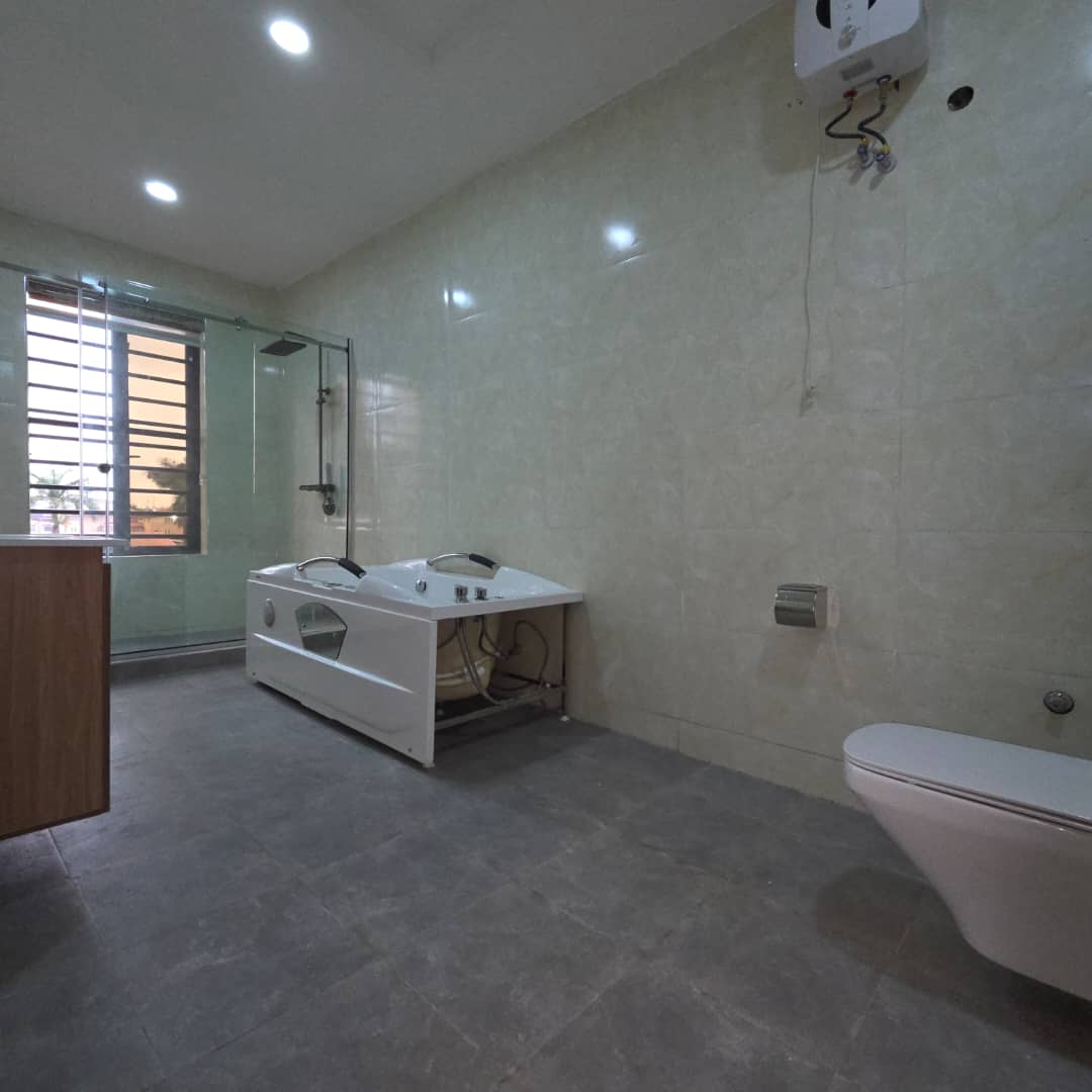 3 Bed Apartment — Back Unit, Ground Floor